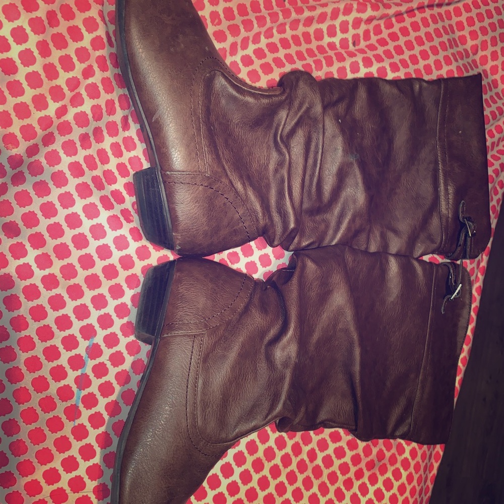 Brown boots